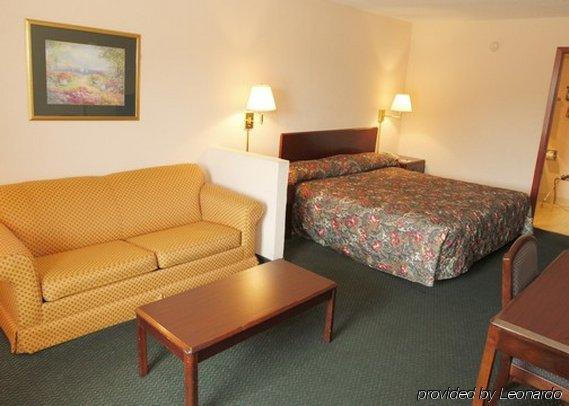 Rodeway Inn Greenwood Bilik gambar
