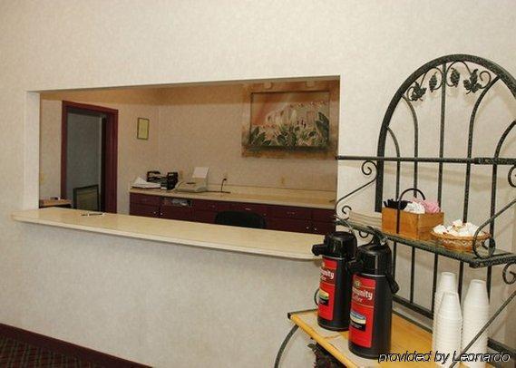 Rodeway Inn Greenwood Dalaman gambar